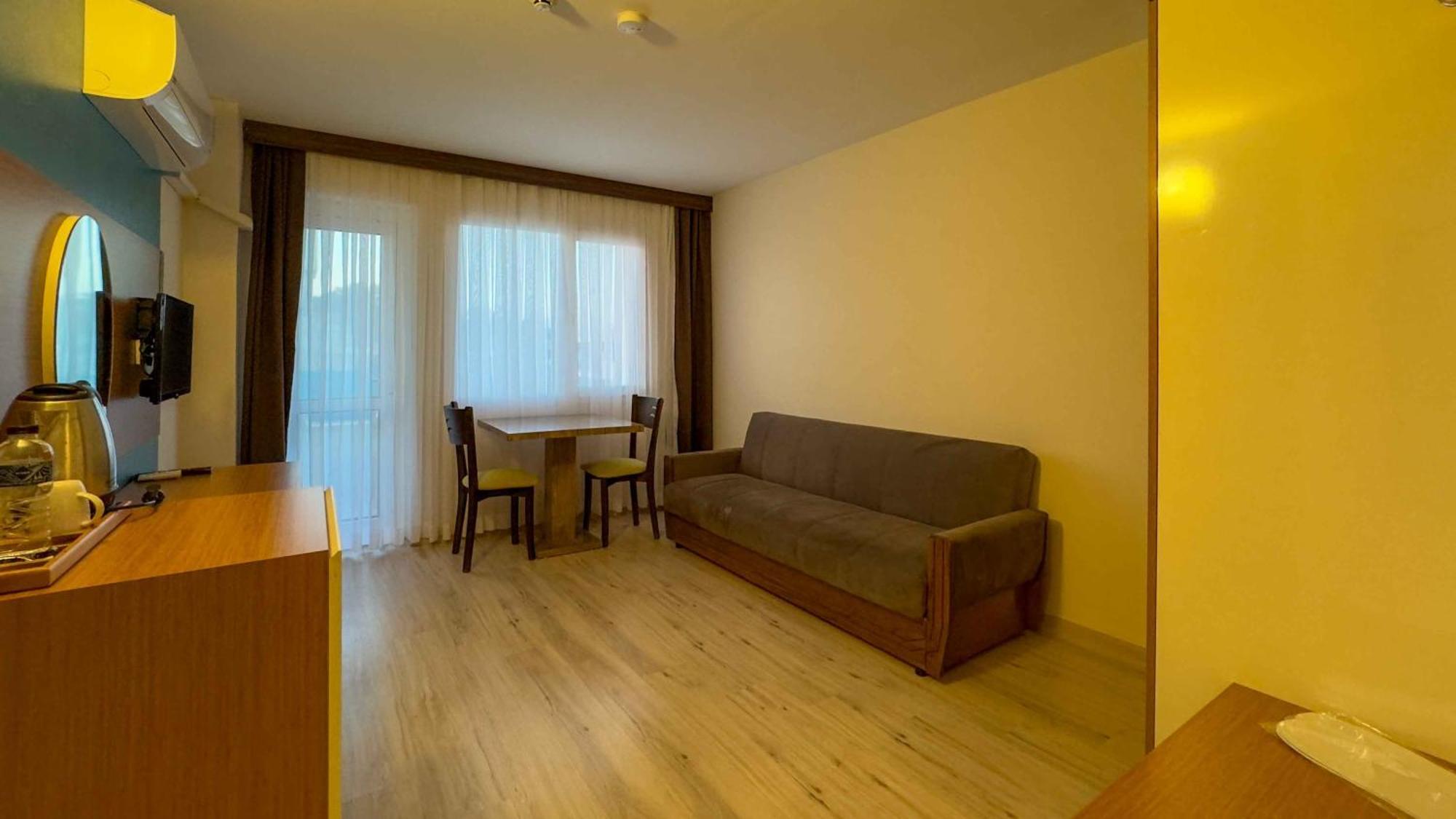 La Bella Suit Otel Кушадаси Екстер'єр фото