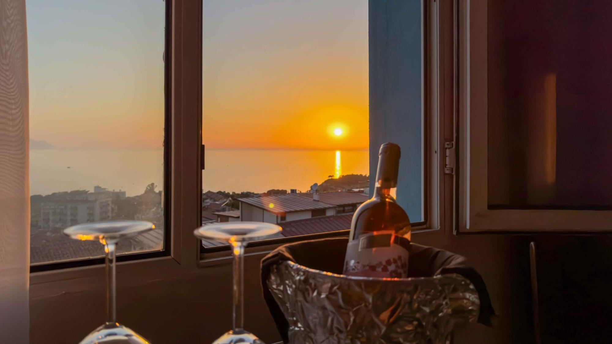 La Bella Suit Otel Кушадаси Екстер'єр фото